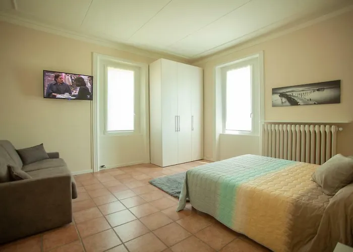 Moiacchina Luxury * Bevera (Lombardia)